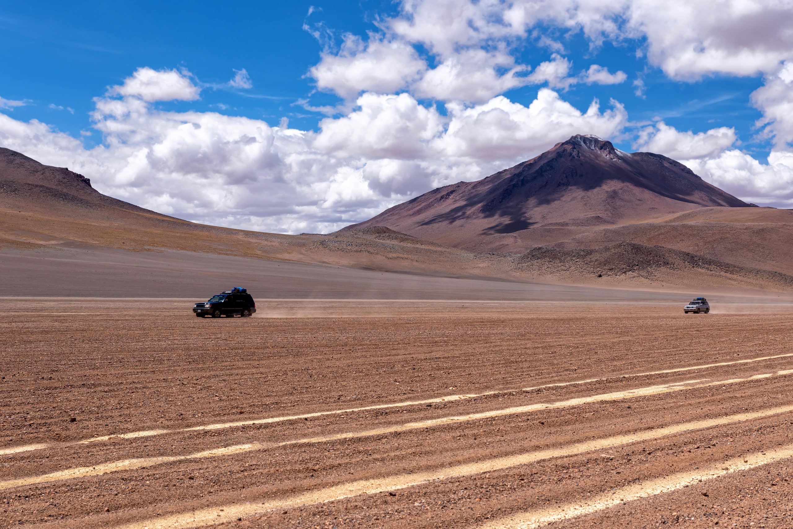 How the Quality of Diesel You Use Affects Your Engine - 4x4s driving through desert