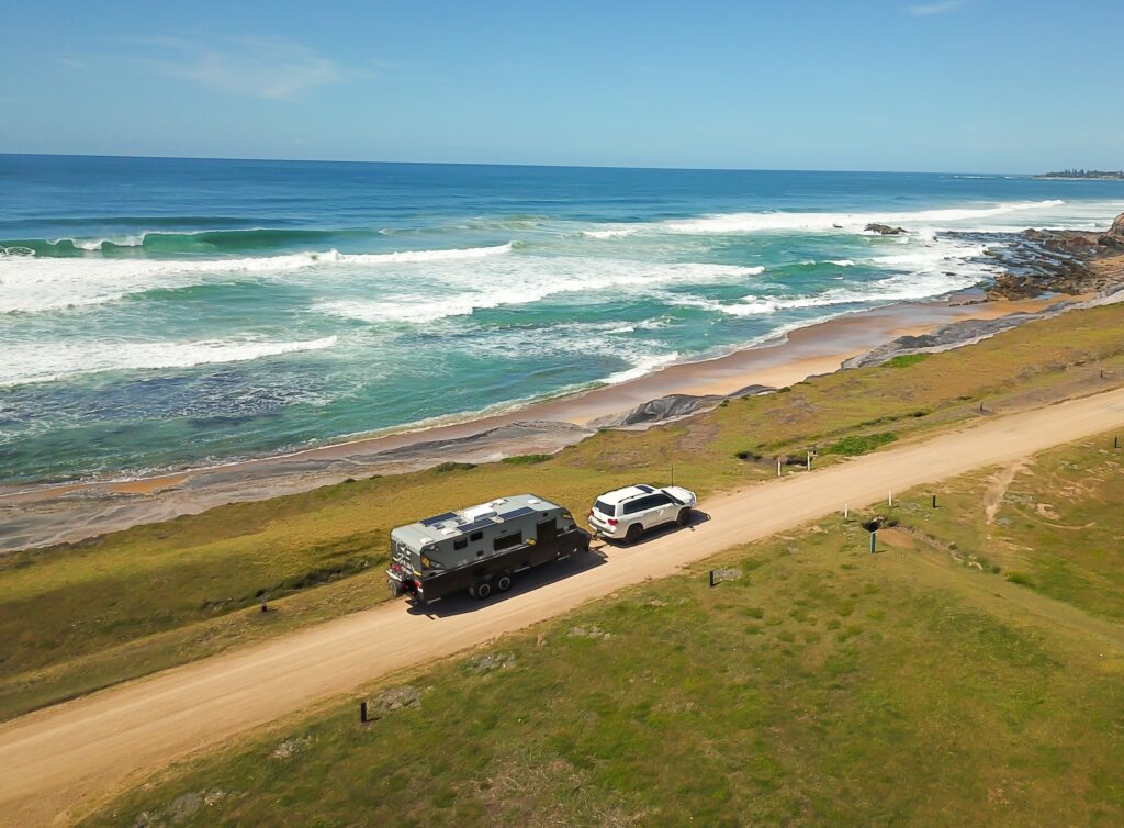 200 Series Land Cruiser towing a caravan with Just Autos' ECU transmission lock-up kit